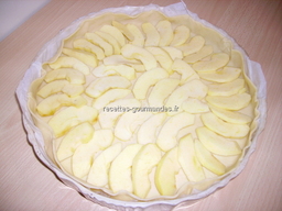 illustration 1 pour Tarte aux pommes et aux amandes